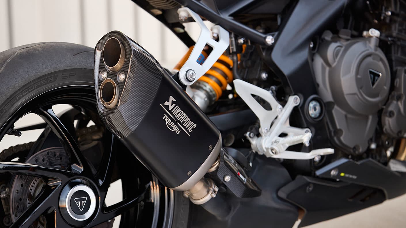 Speed Triple 1200 RS P ratlan Er s Precizit s For The Ride